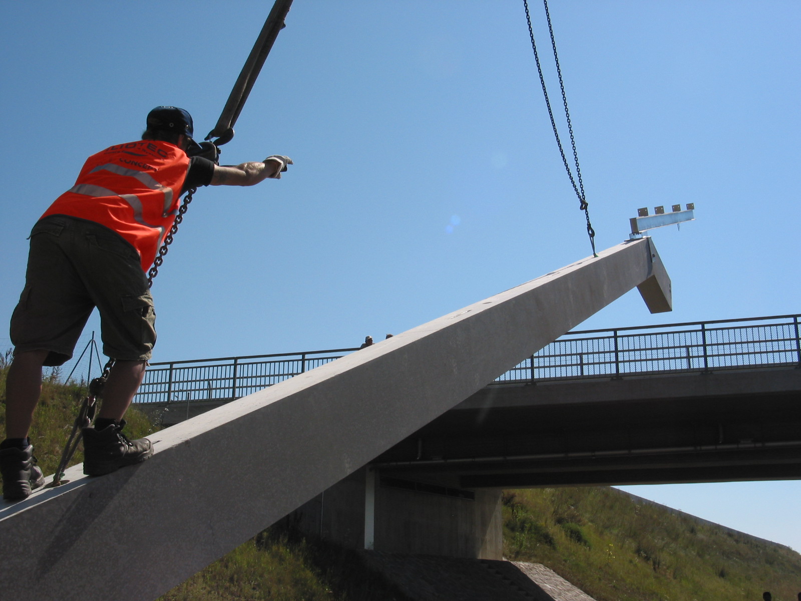 PV A94 - Einheben Betontrger
